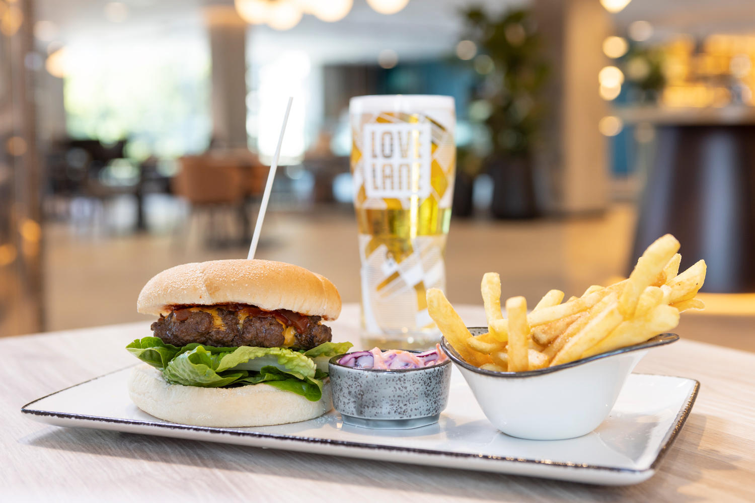 Фото Novotel Liverpool Paddington Village