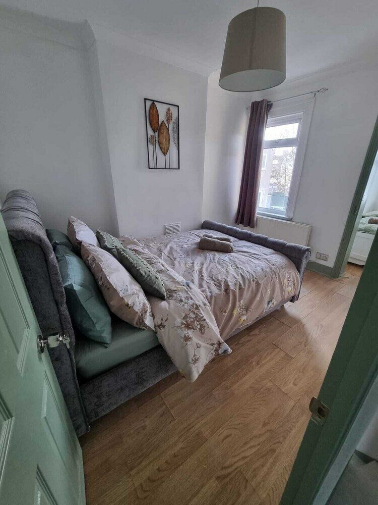 Фото Stylishly Designed House Dartford