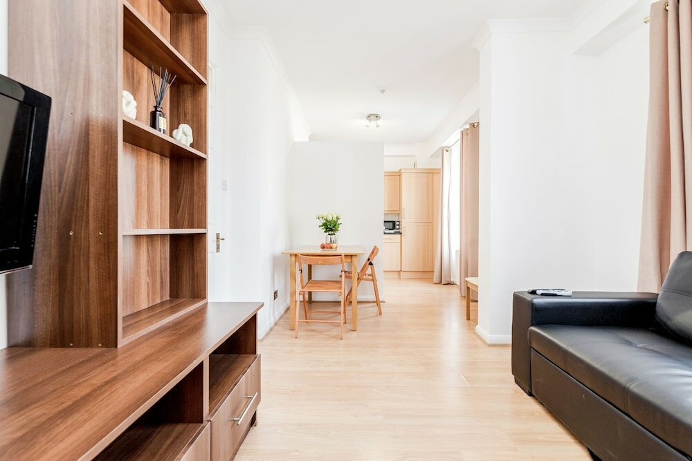 Фото Kings Road Apartments