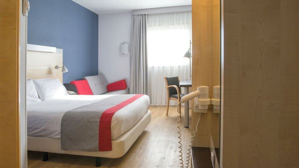 Фото Holiday Inn Express Madrid Rivas by IHG
