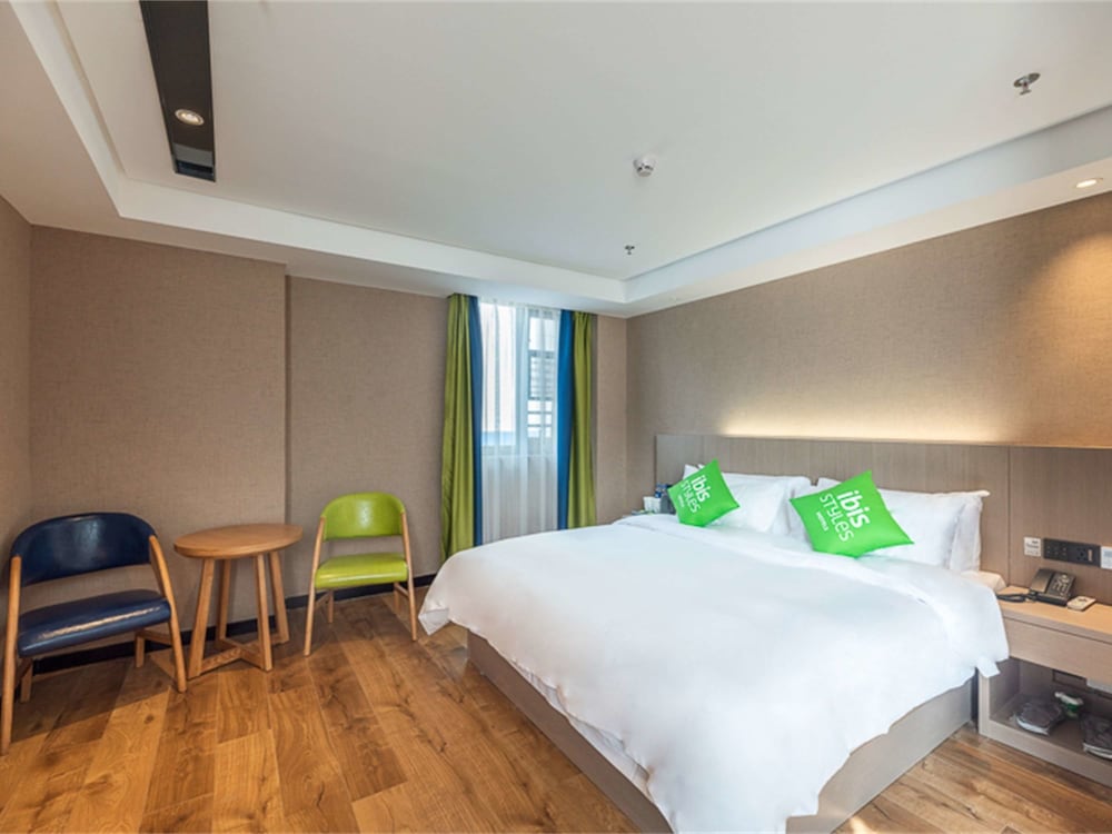 Фото Ibis Styles Fuzhou Wuyi Square Hotel