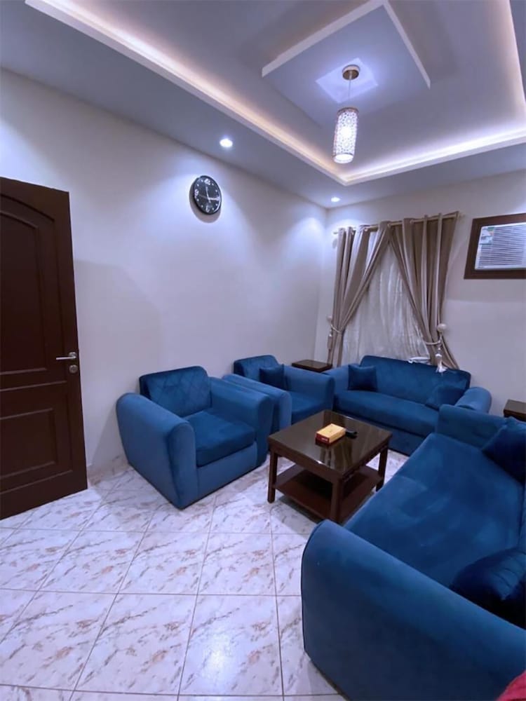 Фото Lamar Furnished Apartments