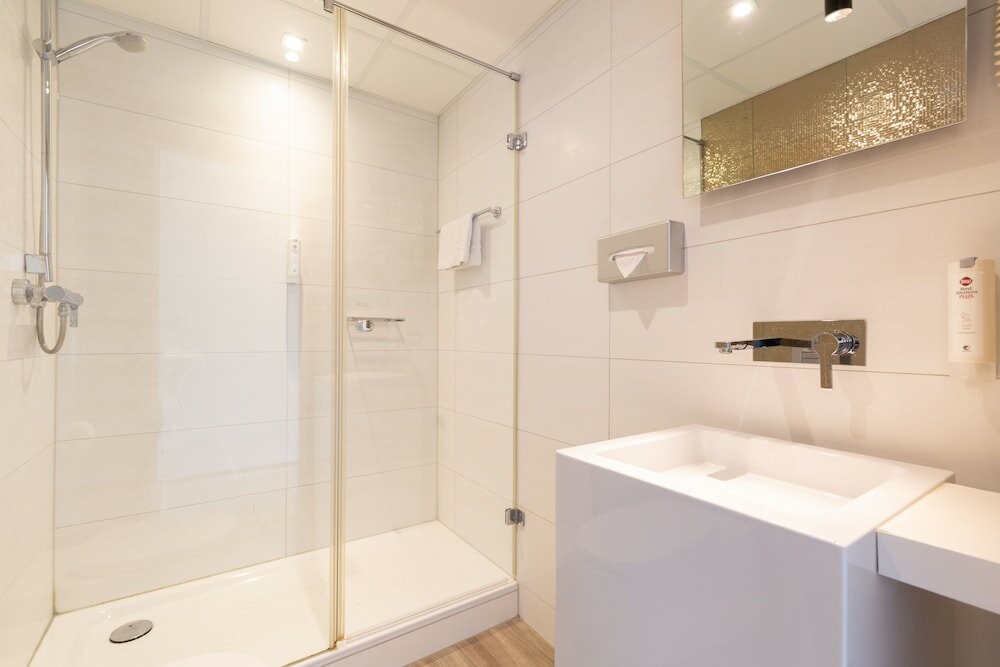 Фото Rotterdam Airport Hotel, Bw Signature Collection