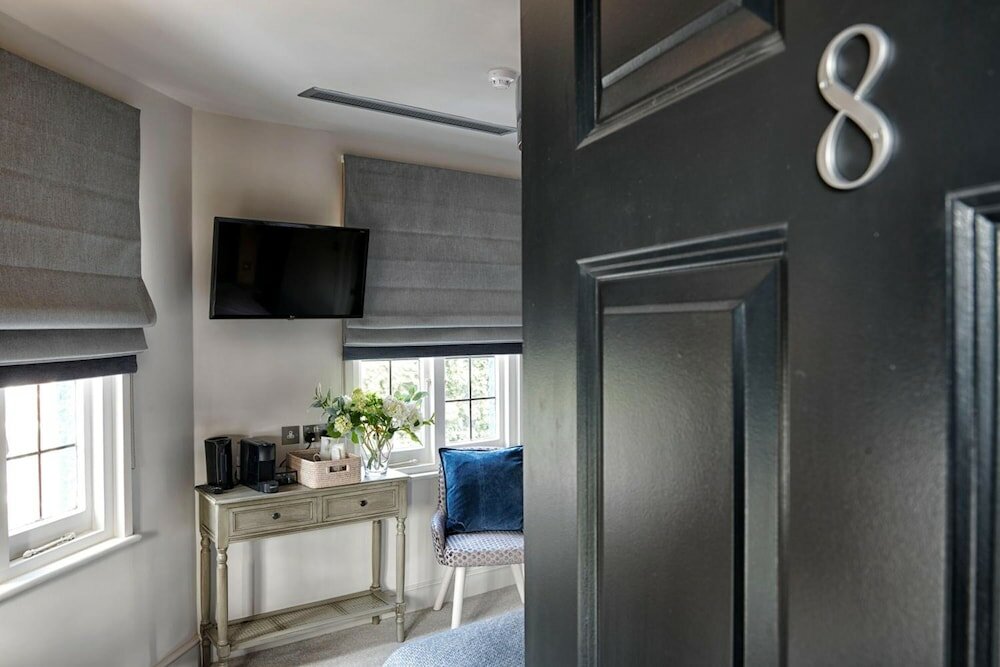 Фото The Bridge in Barnes