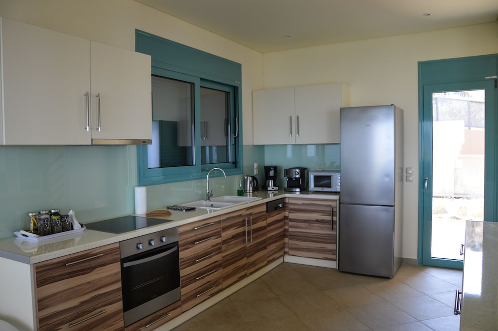 Фото Ouzo Houses 2