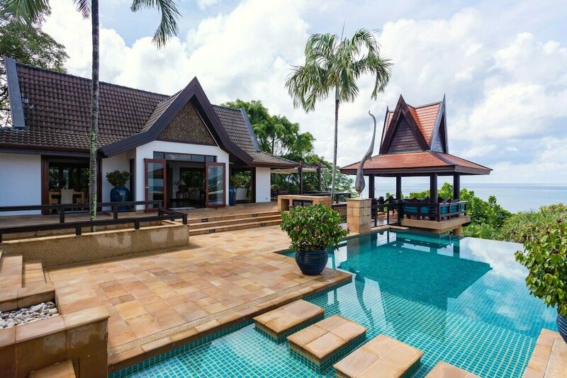 Гостиница Villa Baan Hen 5 Bedroom Kata Beach