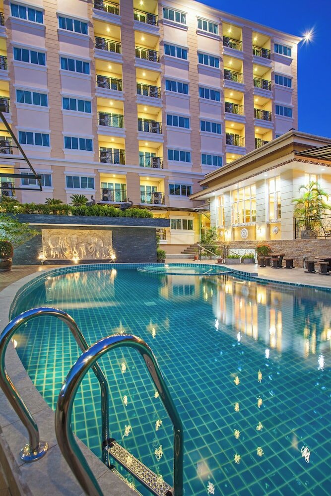 Фото отеля 1