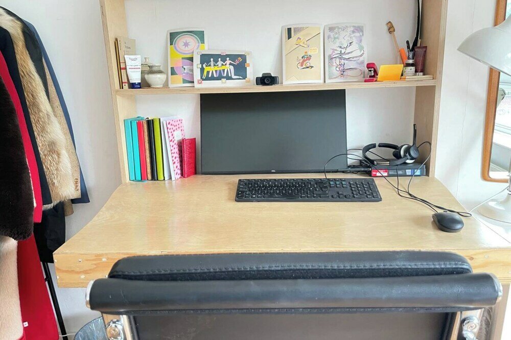 Фото Chic 2bd Home w Private Garden - New Cross!