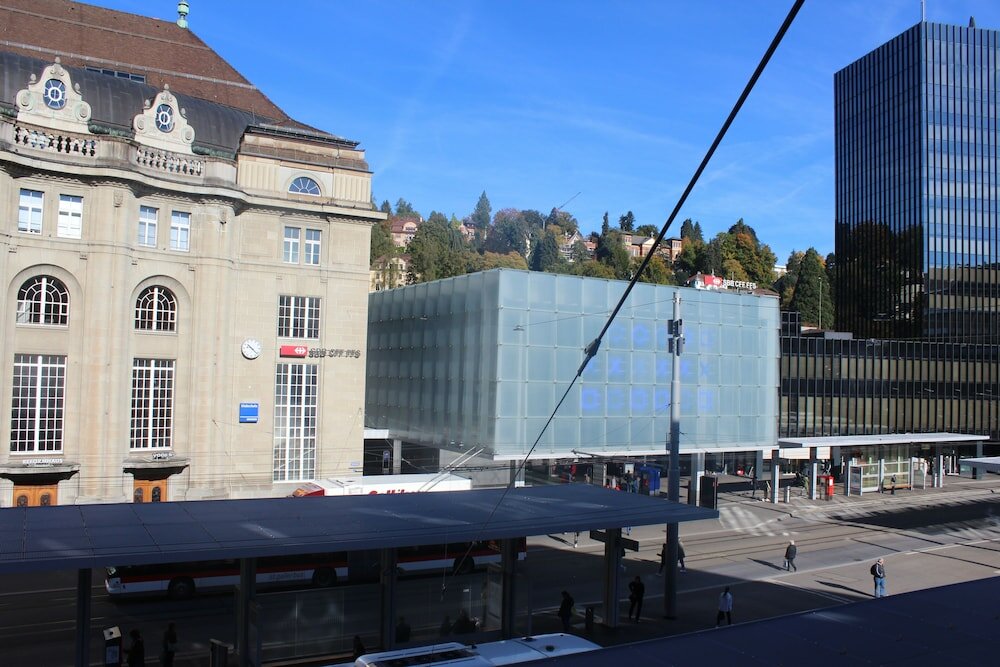 Фото отеля 2