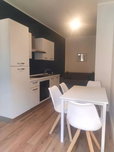 Гостиница Hh Hermoso Housing Asti в Асти