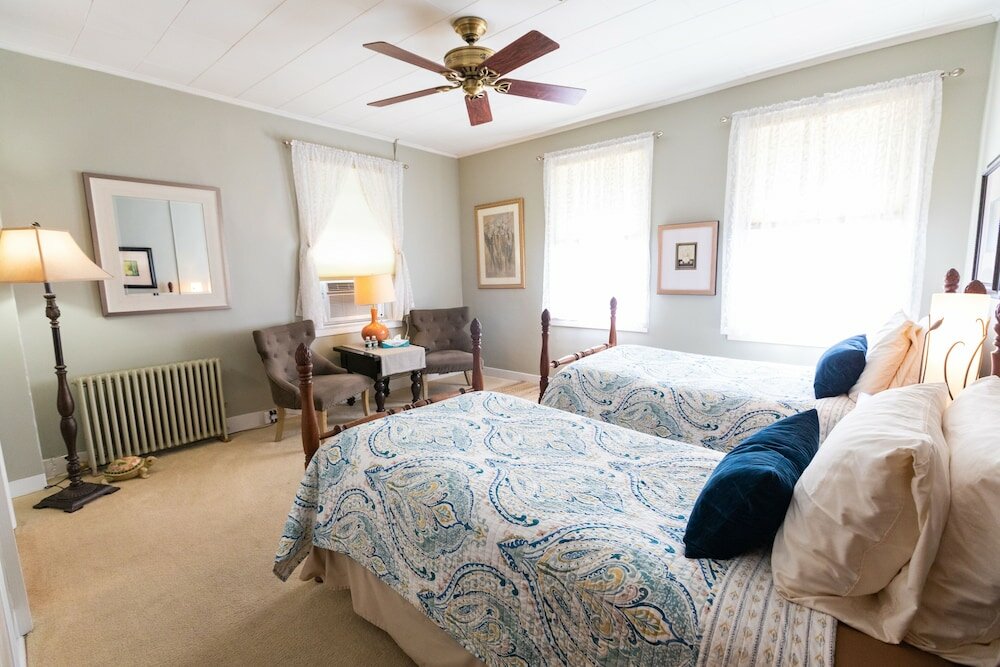 Фото Waybury Inn