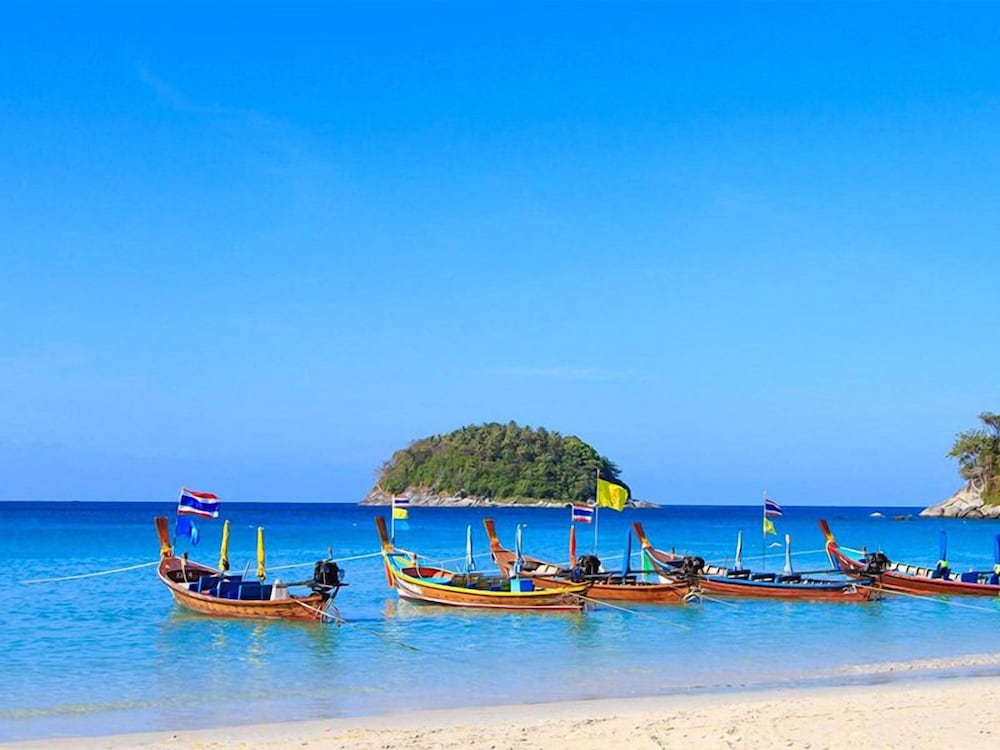 Фото The Arch Phuket Hotel