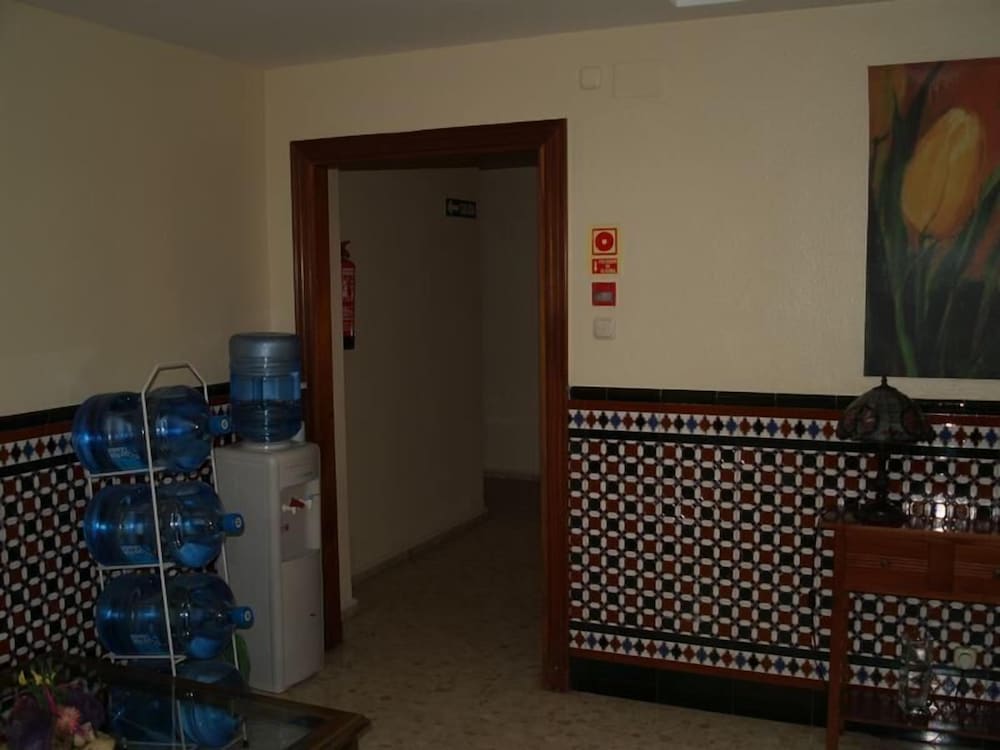 Фото Hostal Carlos III