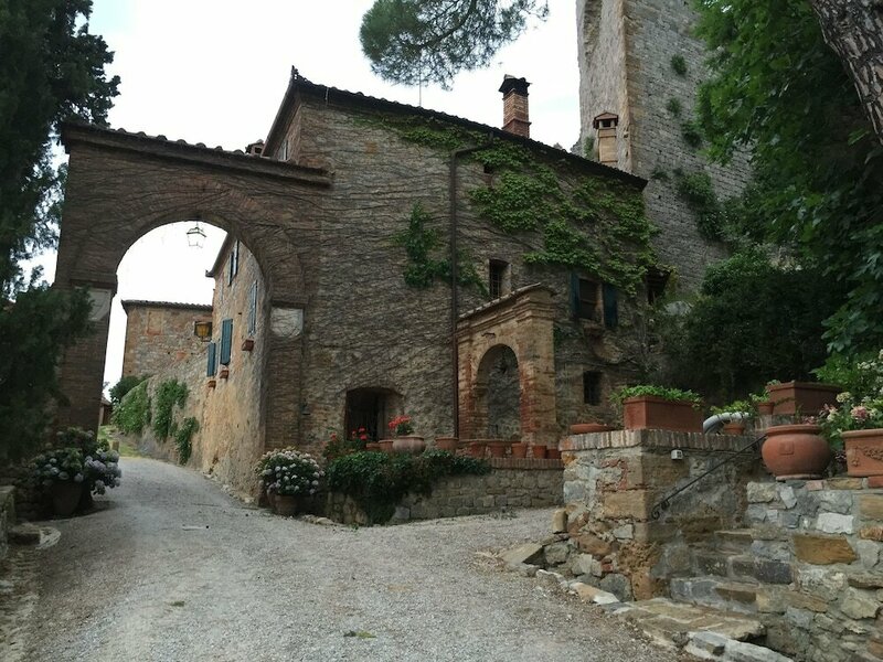 Гостиница Castello Montelifrè