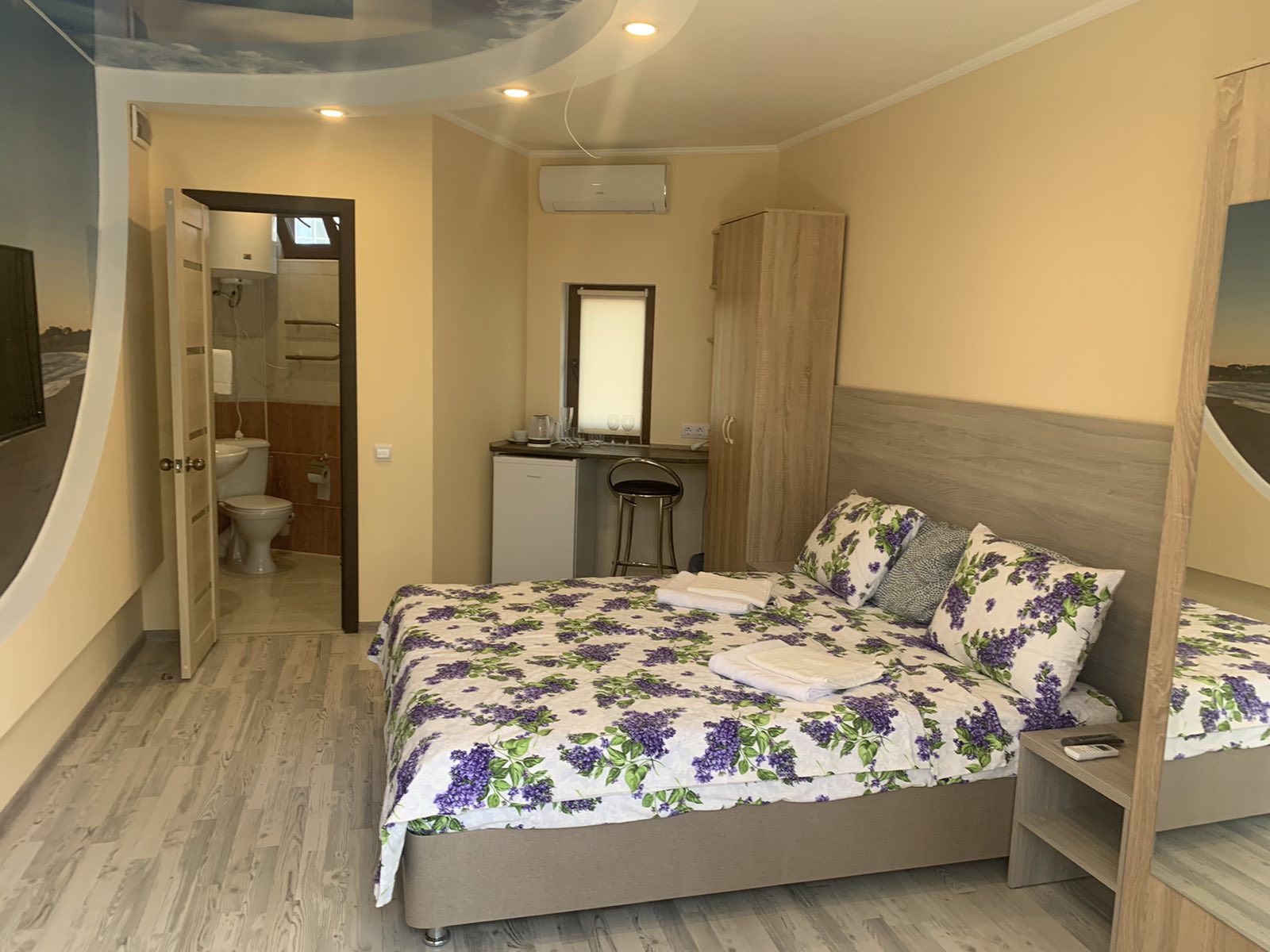 Фото отеля 2