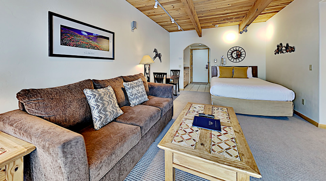 Фото The Timberline Condominiums