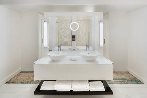 Внешний вид отеля Radisson Blu Hotel, Dubai Deira Creek в Дейре, фото 4