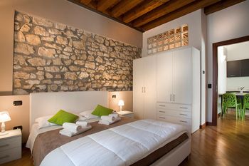 Фото Verona For Rent Casa Verde