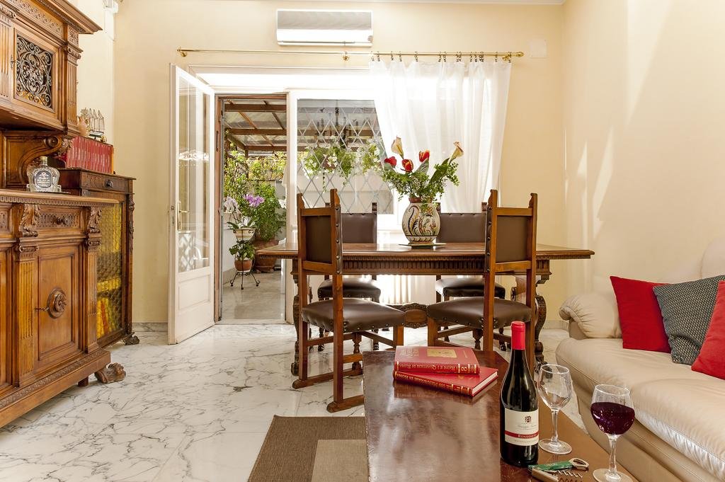 Фото Please Rome