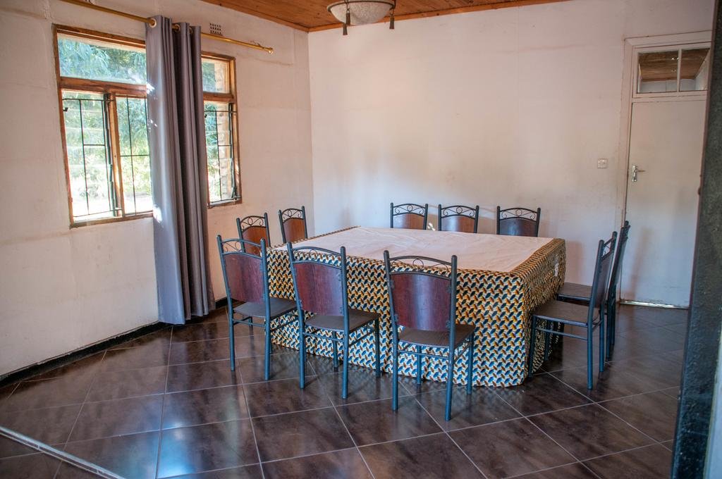 Фото Okavango Lodge