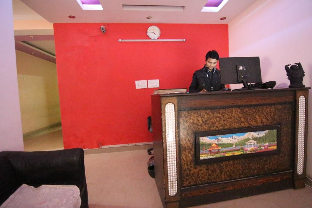 Фото отеля 1