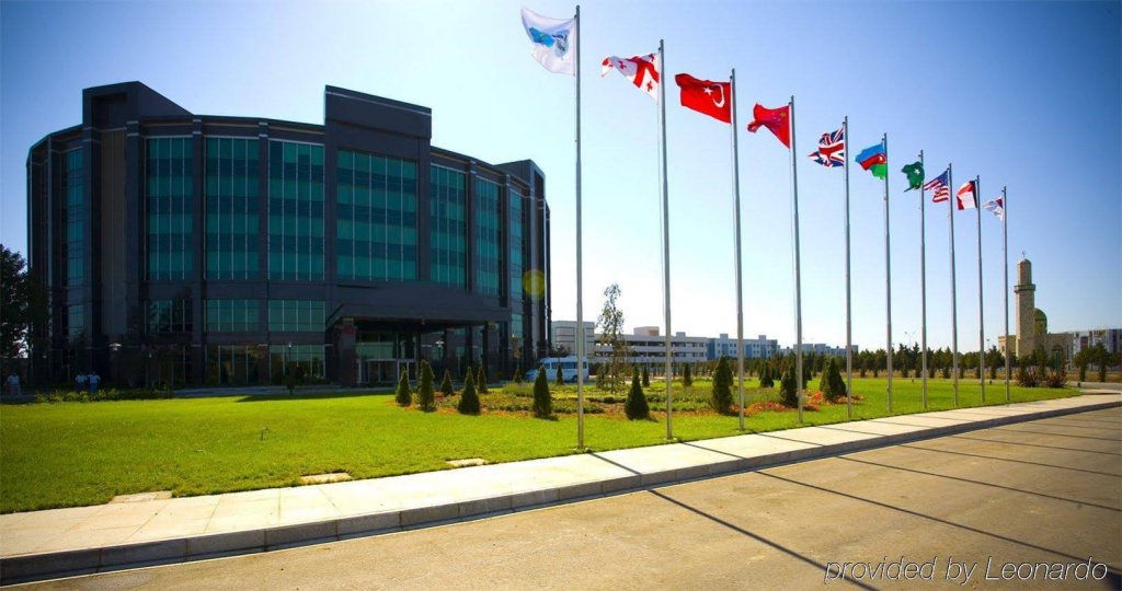 Фото Fly Inn Baku