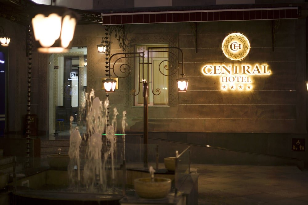 Фото Central Hotel Yerevan