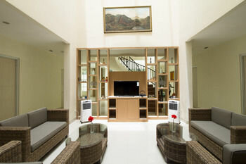 Hotel RedDoorz Near Senopati, Jakarta, photo