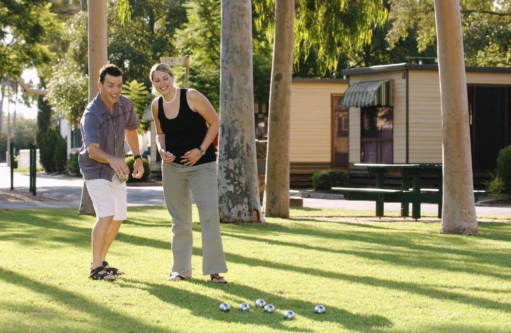 Фото Levi Park Caravan Park