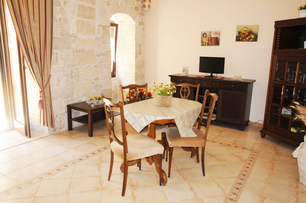 Фото Bed and Breakfast di Maria Chiara