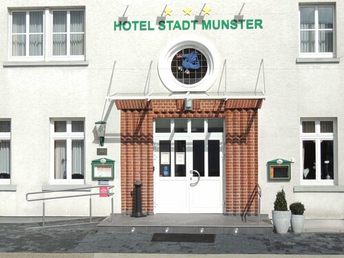 Гостиница Hotel Stadt Munster в Нижней Саксонии
