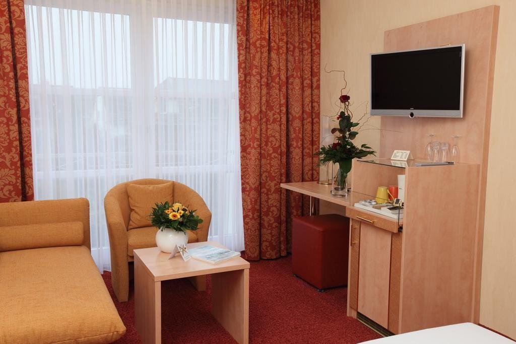 Фото Hotel an der Linah garni