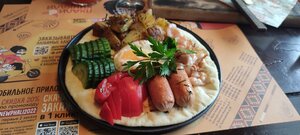 PhaliHinkali (Veteranov Avenue, 160), restaurante