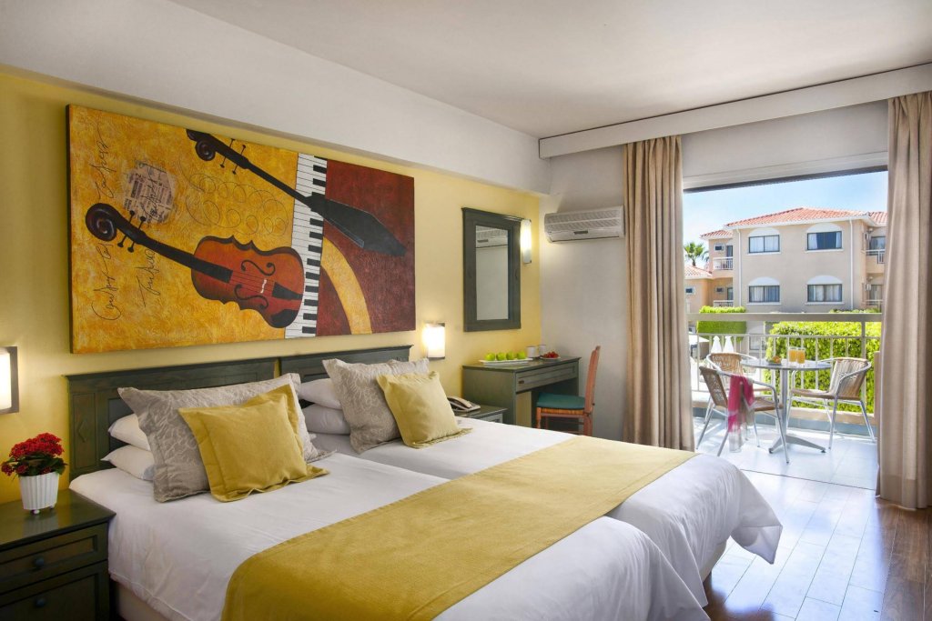 Фото King Jason Paphos