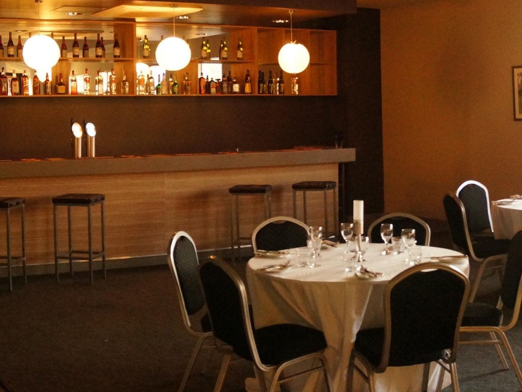 Фото Spinifex Hotel