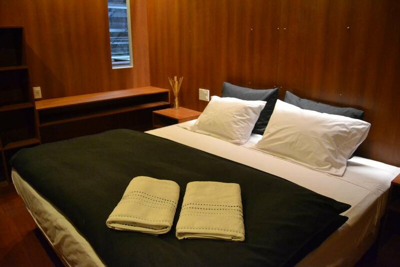 Гостиница Onkel Inn Wagon Sleepbox Uyuni в Уюни