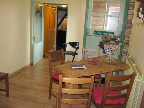 Фото Stadslogement West-Vliet