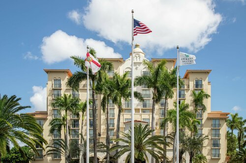 Гостиница Embassy Suites by Hilton Miami International Airport в Майами