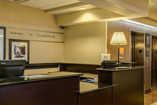 Гостиница Hampton Inn Frankfort во Франкфорте