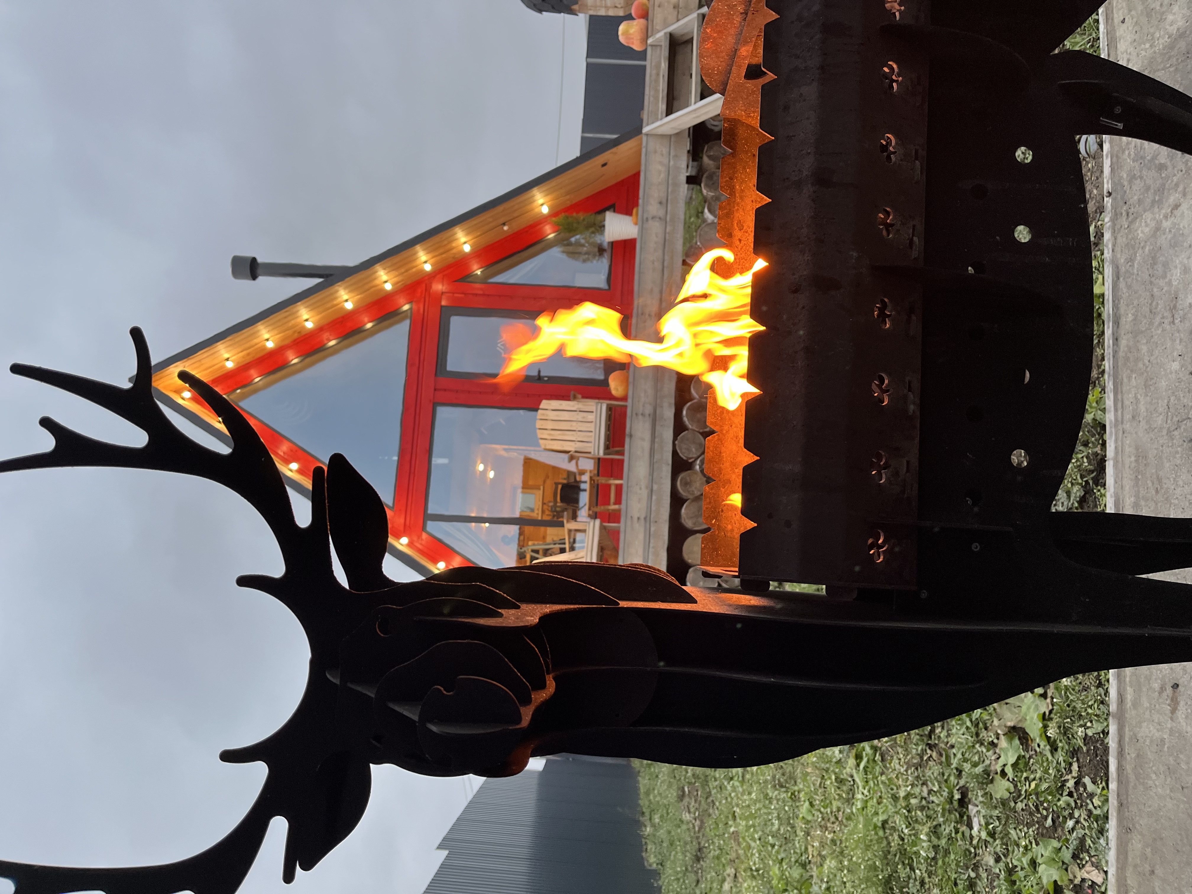 Фото Ял Хоум