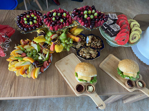 Onasi porno videoda qizini aldadi