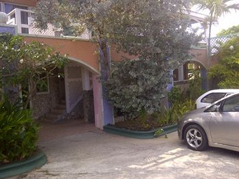 Фото Cariblue Beach Hotel and Scuba Diving Resort