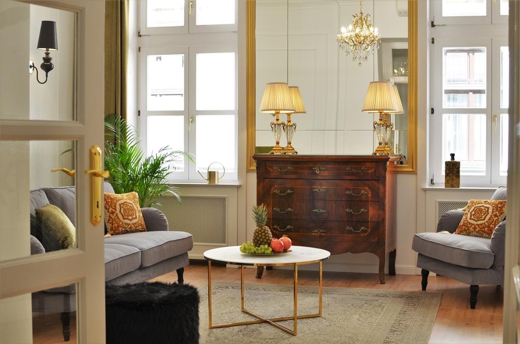 Фото Chestnut Suite - Luxury Home Downtown