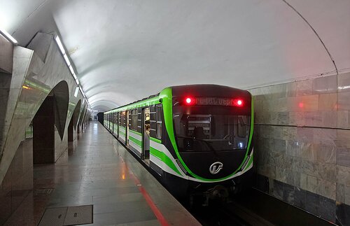 Garegin Nzhdeh Square (Yerevan, Manandyan Street), metro station