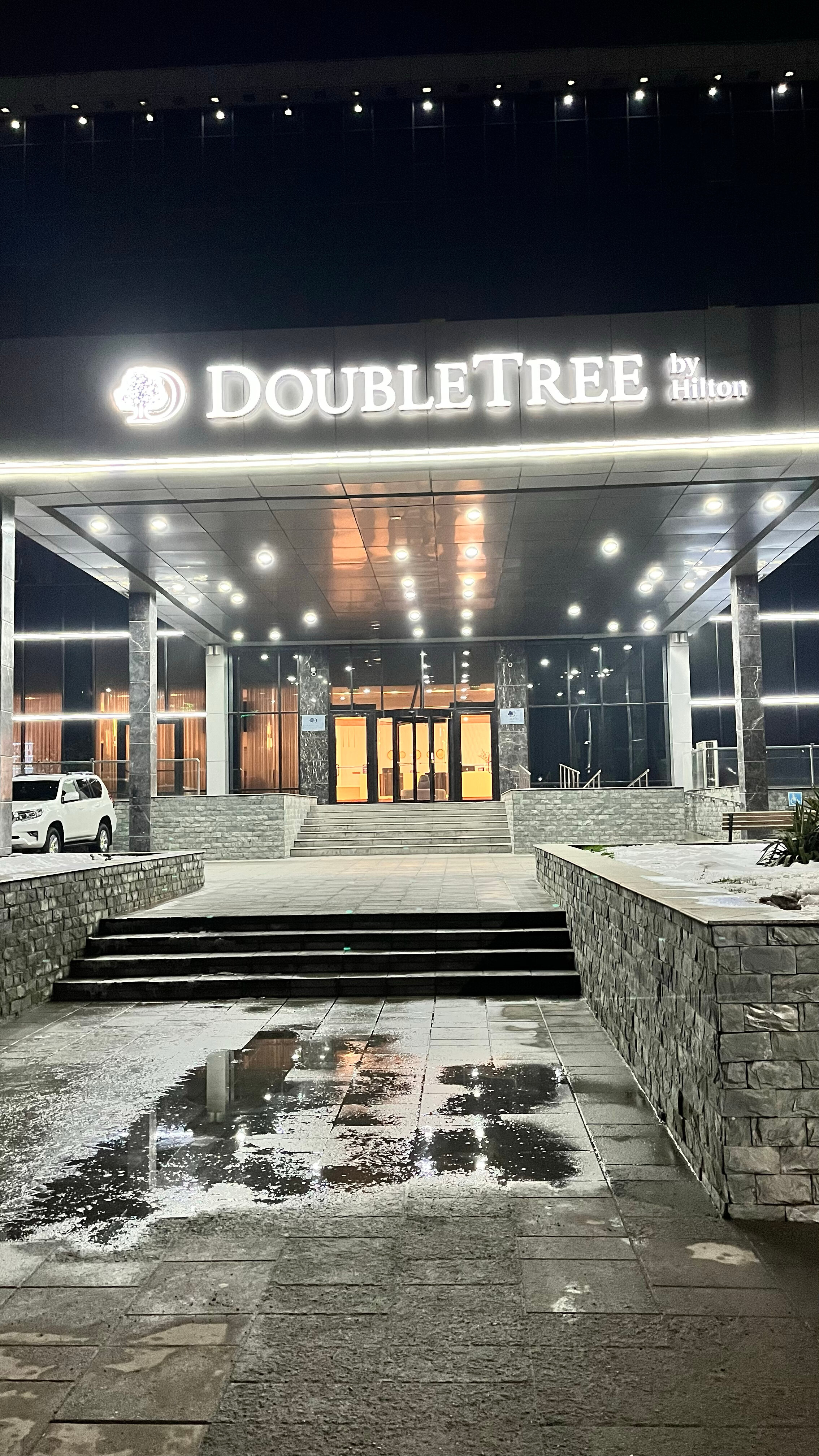 Фото DoubleTree by Hilton Shymkent