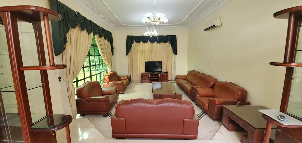 Фото Mini-Mansion Villa Adjacent To The Beach