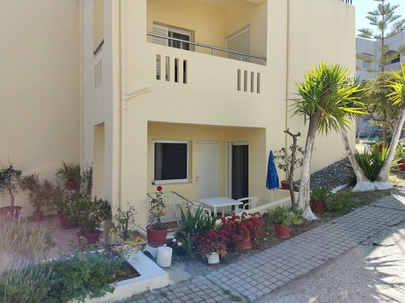 Гостиница Zinovia Apartments & Studio