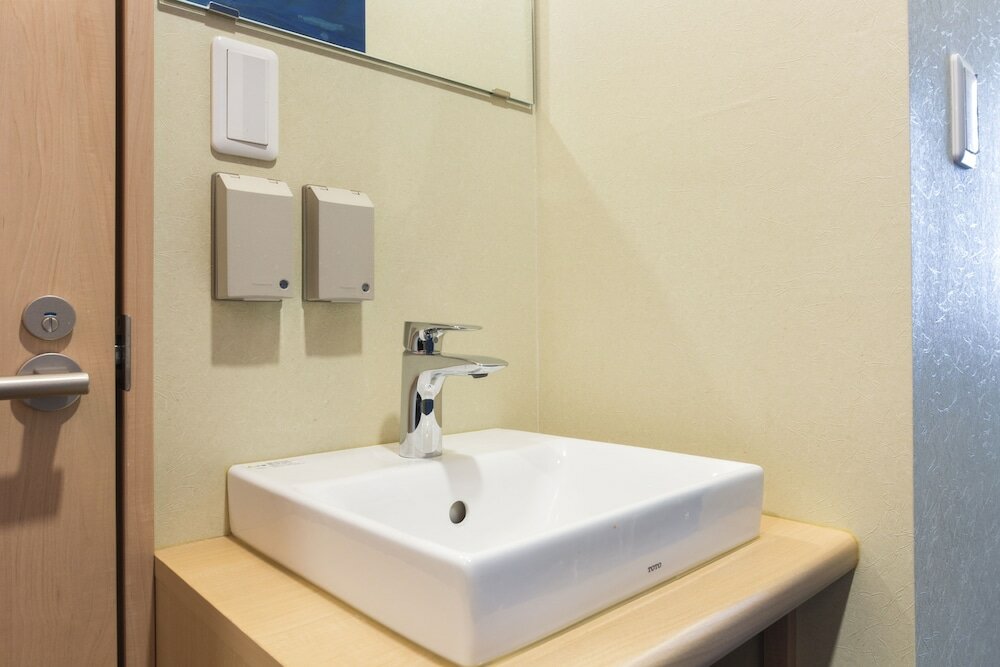 Фото Loft Hotel Tokyo Oshiage - Hostel