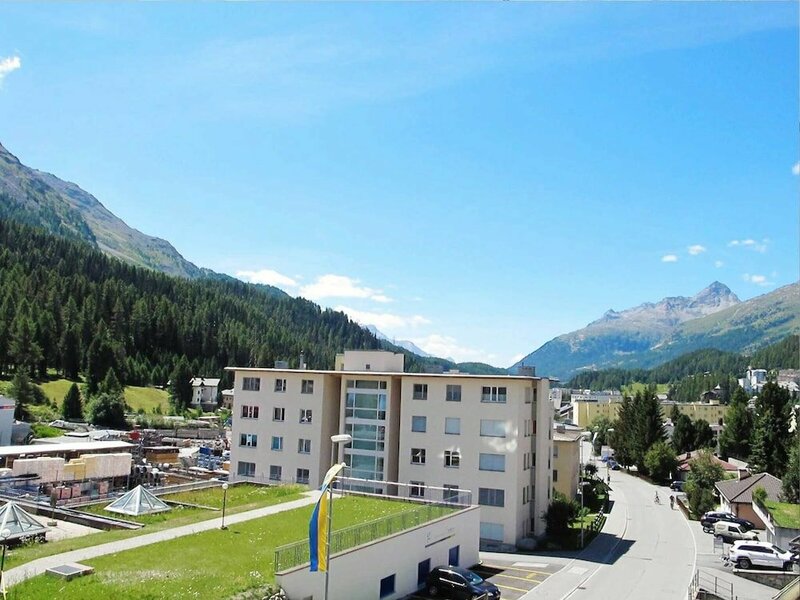 Гостиница Luxurious And Beautifully Designed Apartment In Saint Moritz - Lets get Cosy