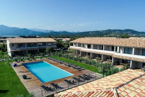 Гостиница Résidence Saint Cyprien Plage в Порто-Веккио